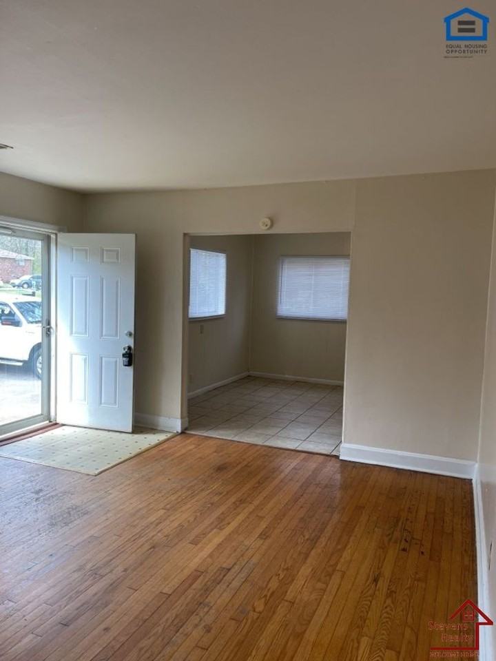 1720 Cambridge Dr - Photo 7 of 18