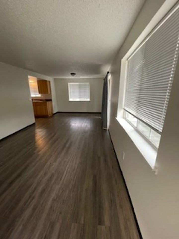 pe01 - Progress Estates Apartment LLC - Photo 3 of 9