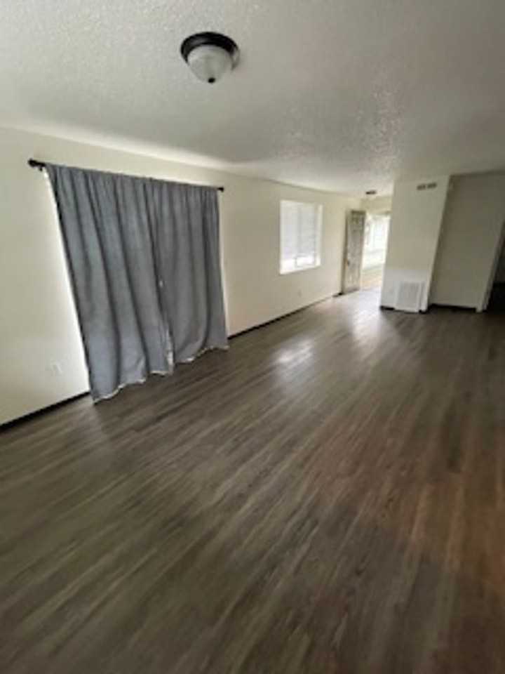 pe01 - Progress Estates Apartment LLC - Photo 5 of 9