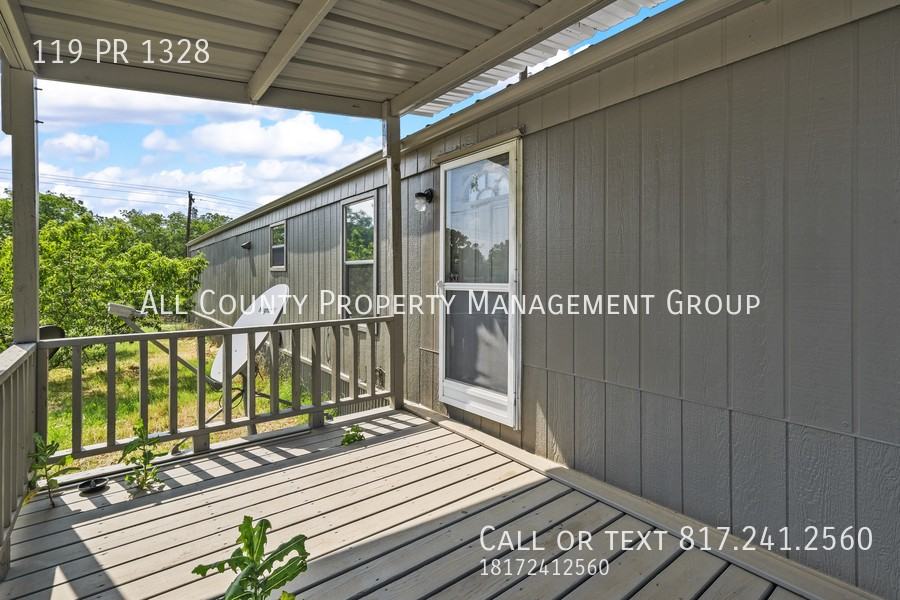 1328 Proctor - Photo 2 of 22