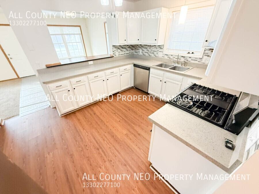 2637 E 110th St - Photo 5 of 16