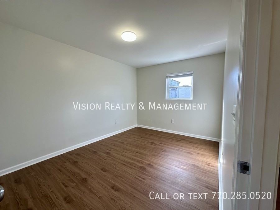 102 Sewell Road #1 - Photo 7 of 25