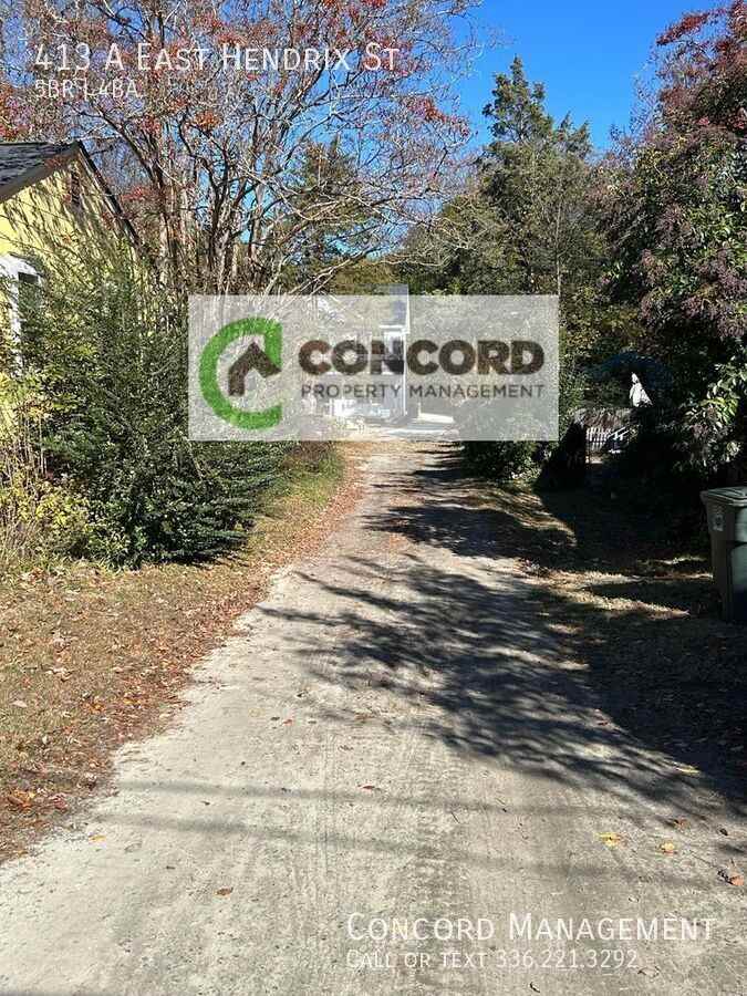 413 East Hendrix Street - Photo 3 of 25