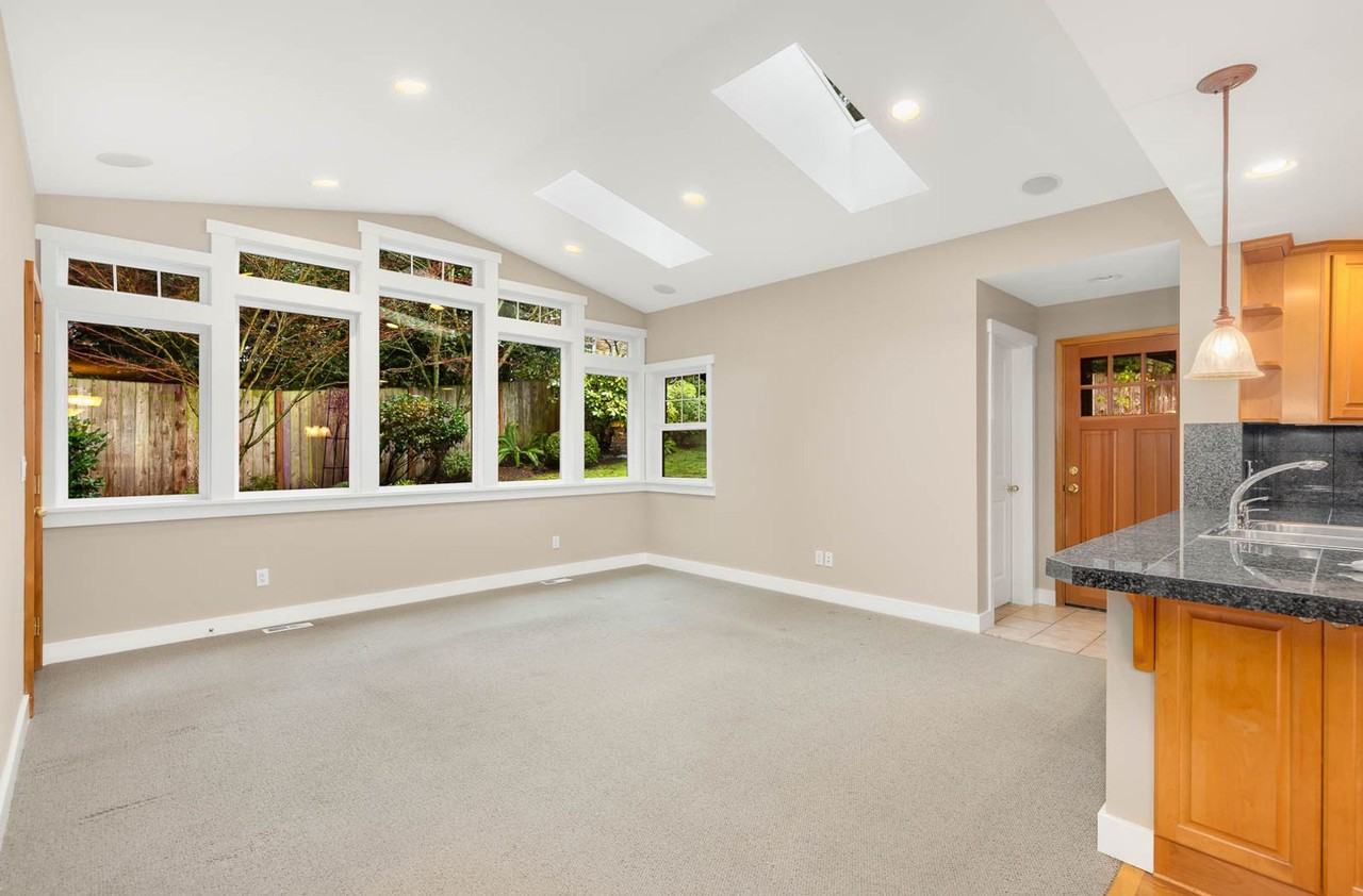 1305 5th Street - Photo 7 of 18