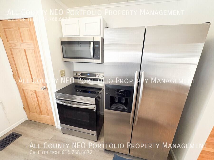 1463 E Whittier St - Photo 3 of 27