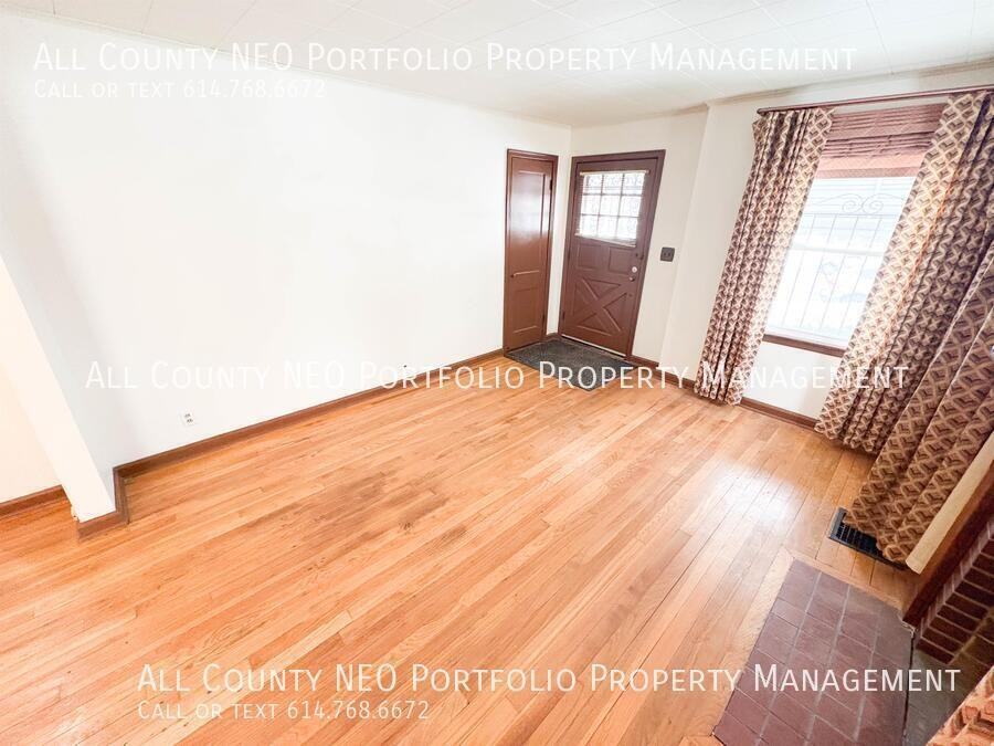 1463 E Whittier St - Photo 6 of 27