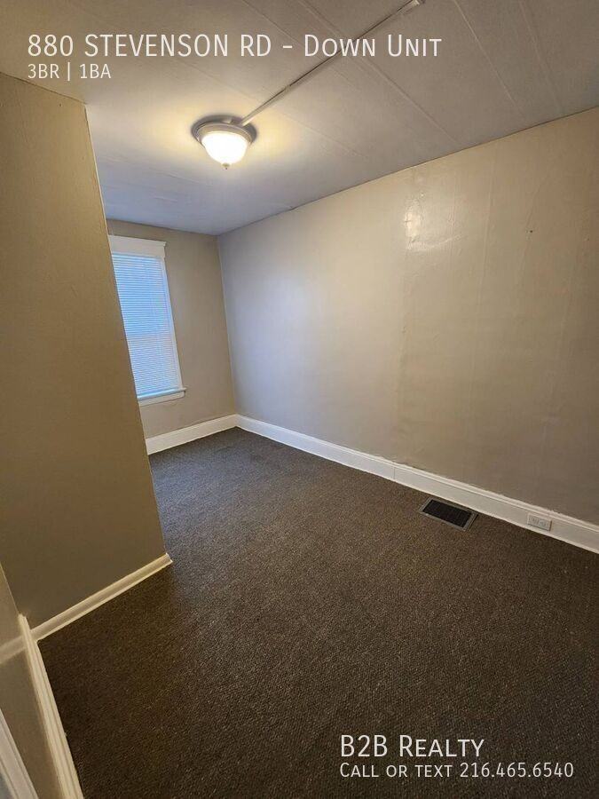 880 Stevenson Road - Photo 4 of 23