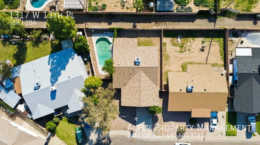 1317 West 13th Place