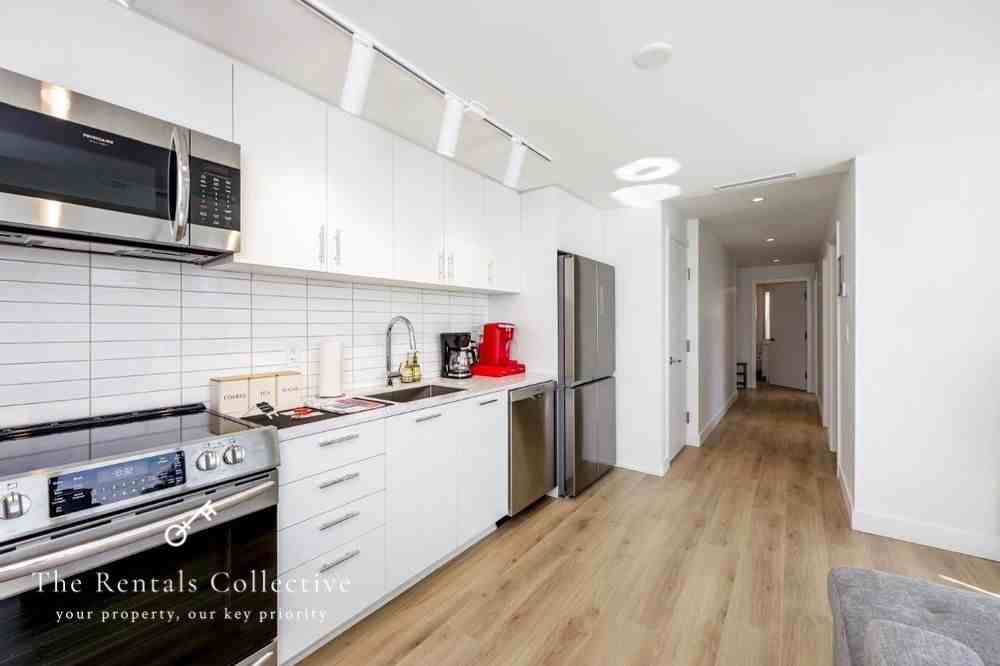 311 West 1st Street #404 - Photo 6 of 18