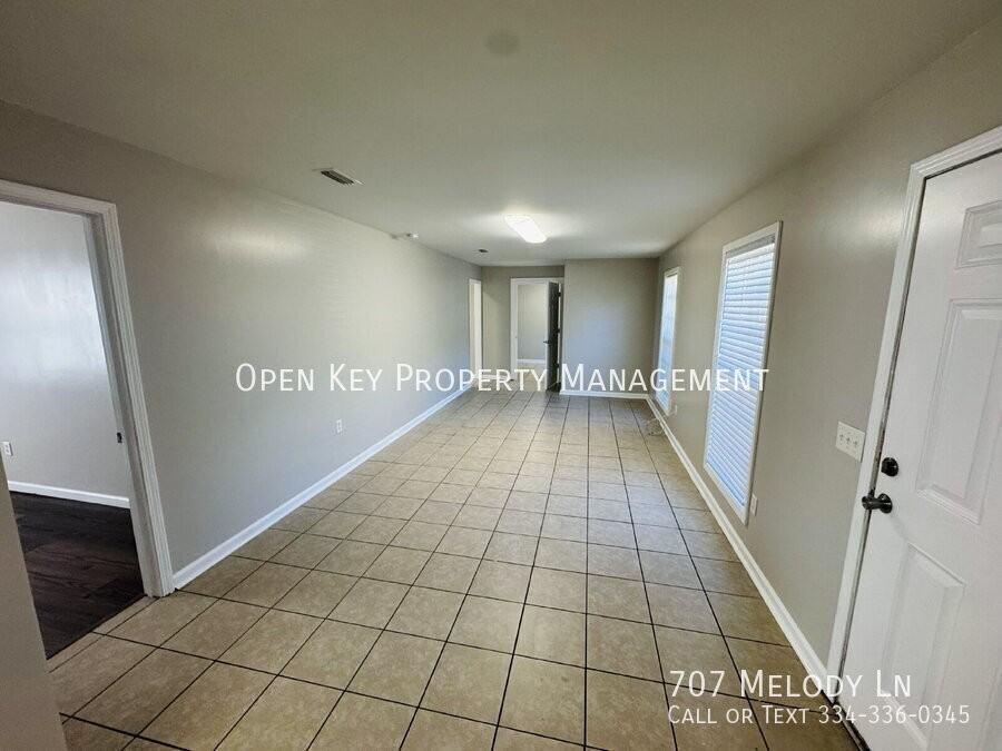 707 Melody Lane - Photo 4 of 10