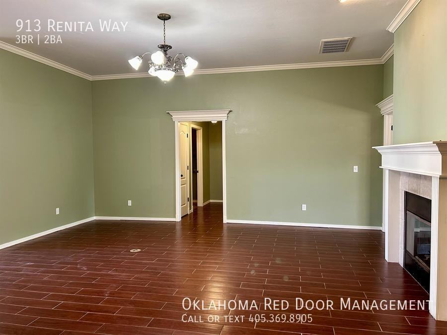 913 Renita Way - Photo 3 of 37