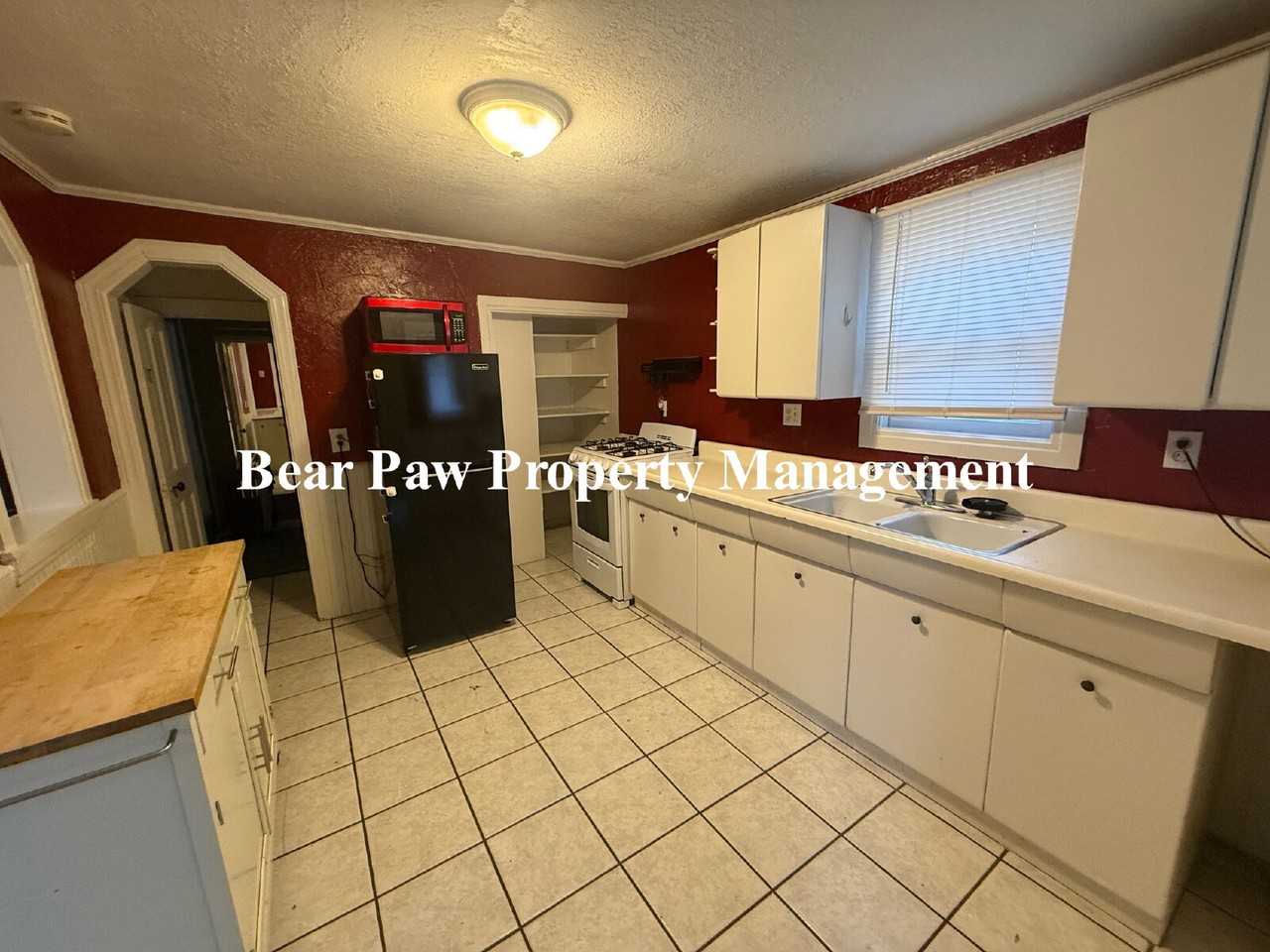 834 Virginia Street - Photo 7 of 14