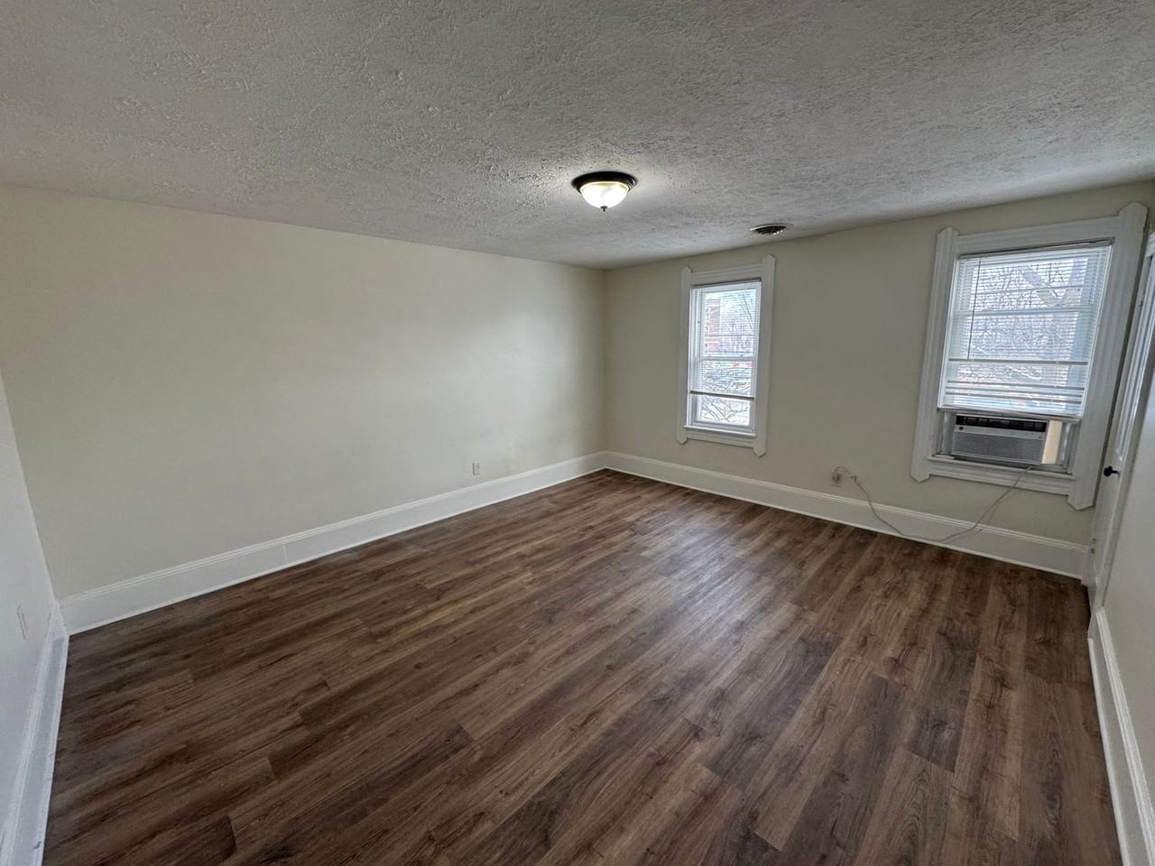 2476 West 10th Street - Photo 3 of 19