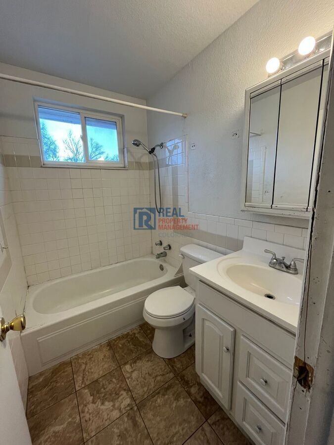 5345 West 3rd Place #3 - Photo 5 of 8