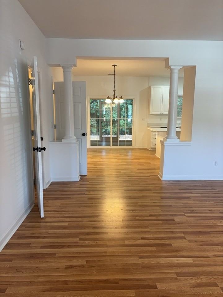 1544 Oxborough Cir - Photo 5 of 38