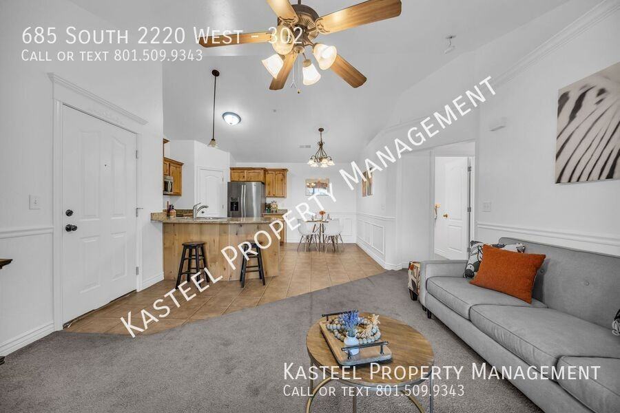 685 South Monet Drive #302 - Photo 6 of 34