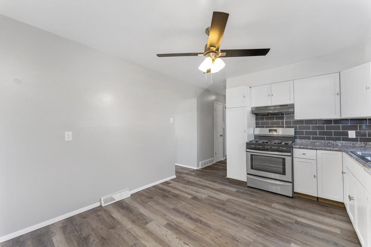 127 Elbring Drive - Photo 7 of 26