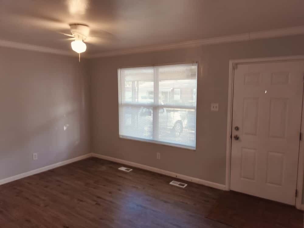 2461 Duchess Dr - Photo 3 of 32