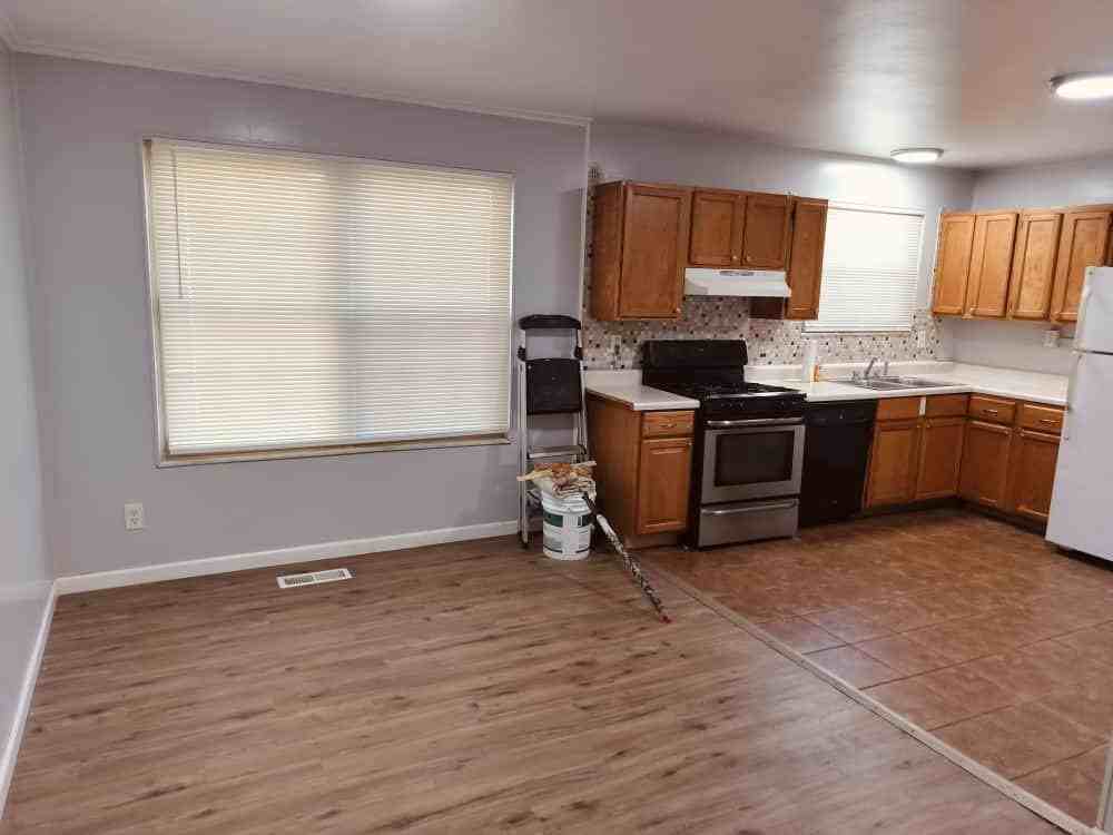 2461 Duchess Dr - Photo 5 of 32