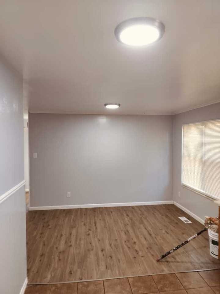 2461 Duchess Dr - Photo 7 of 32