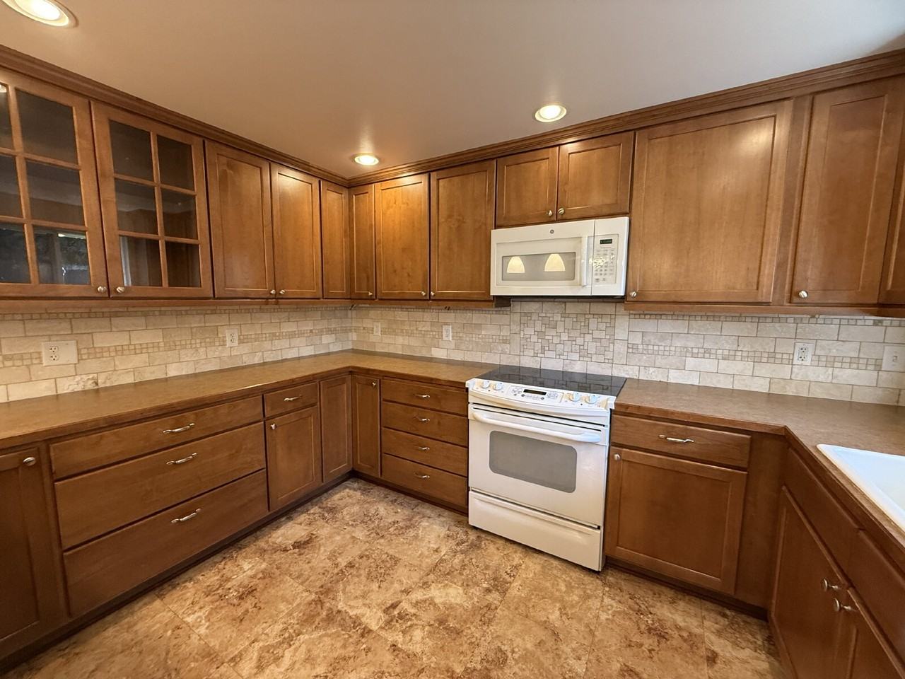 16929 143rd Avenue Southeast - Photo 6 of 33