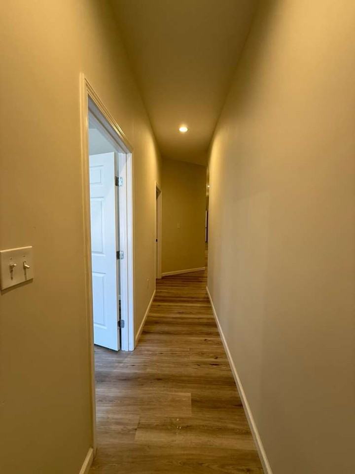 32153217 Nebraska Ave - Photo 3 of 20