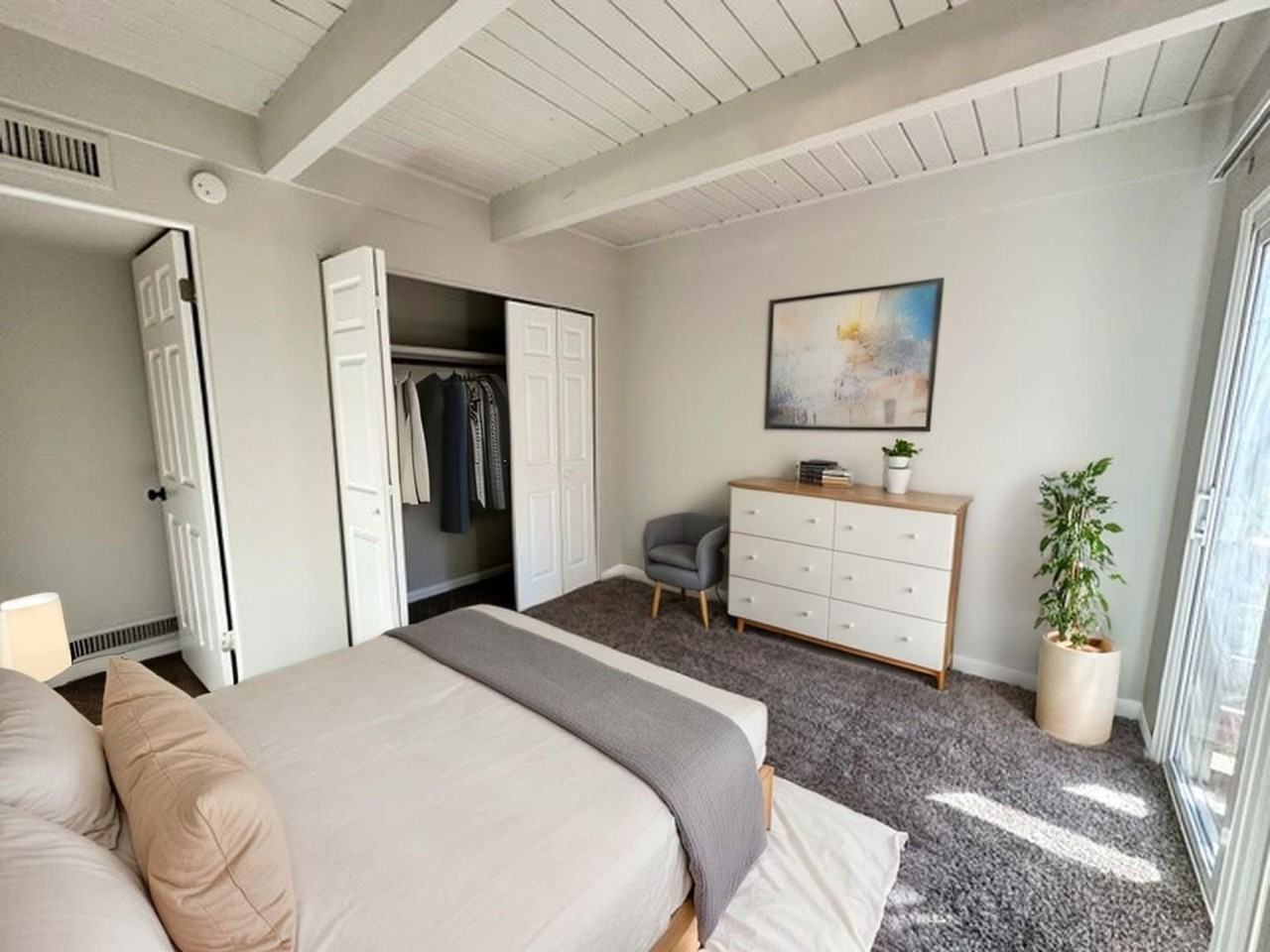 425 E Fountain Pl #201 - Photo 6 of 21