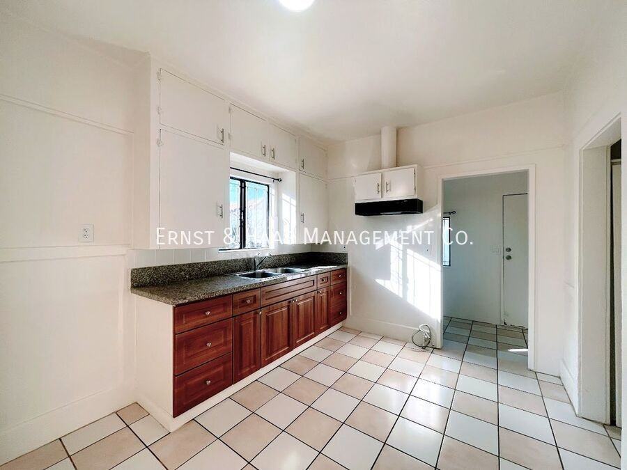 1343 Walnut Avenue - Photo 3 of 14