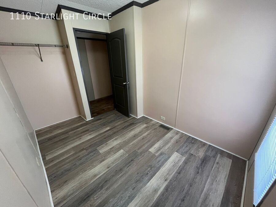 1110 Nw Starlight Cir - Photo 2 of 5