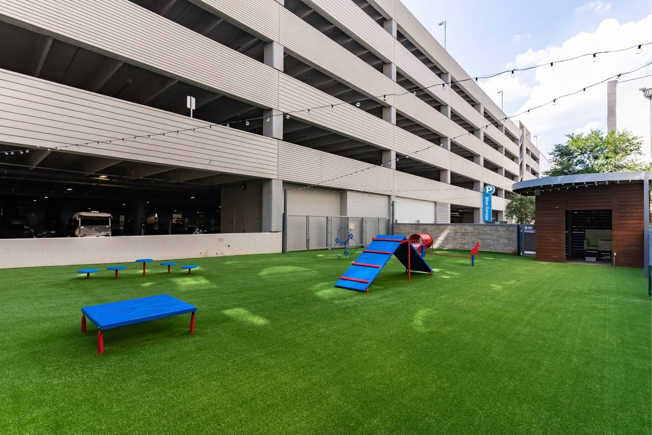 The Standard at Domain Northside - Photo 6 of 26