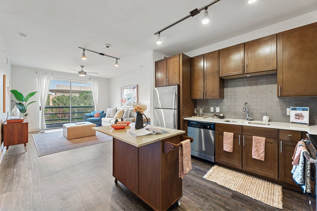 The Standard at Domain Northside - Photo 3 of 35