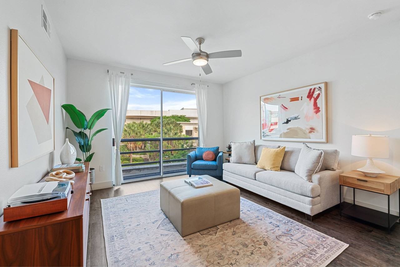 The Standard at Domain Northside - Photo 7 of 35