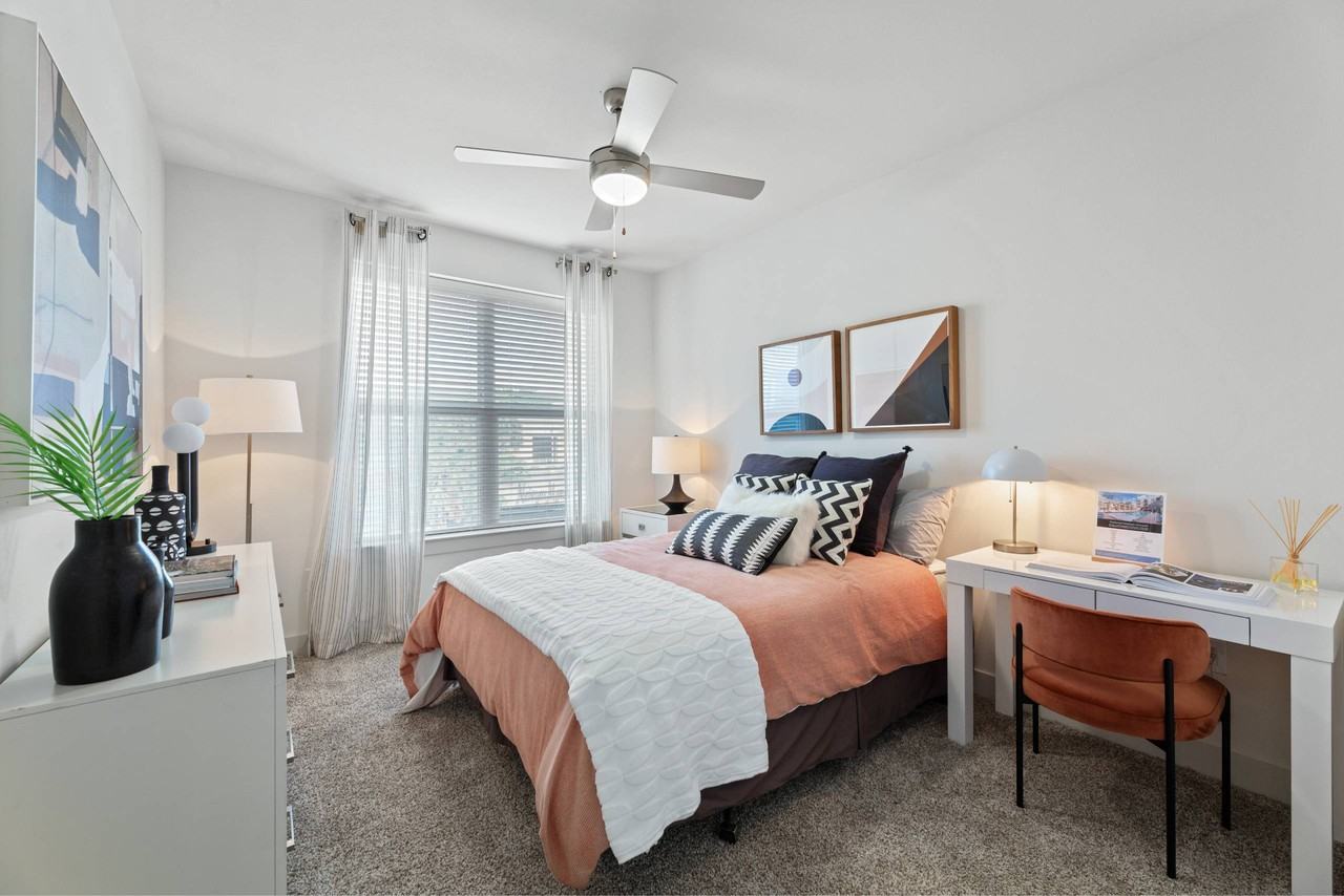 The Standard at Domain Northside - Photo 5 of 35