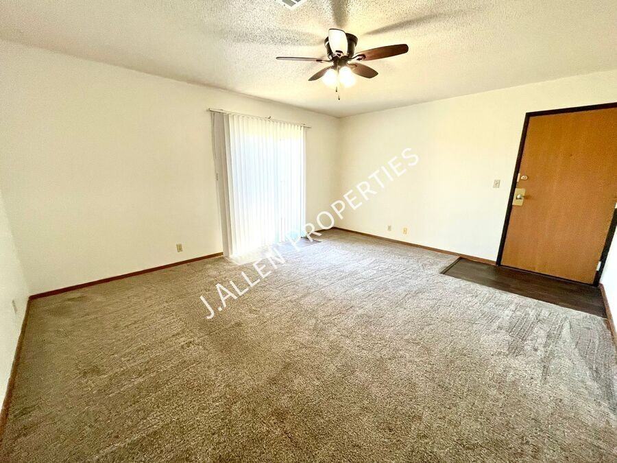 901 Syracuse Ave Bldg A #7 - Photo 3 of 8