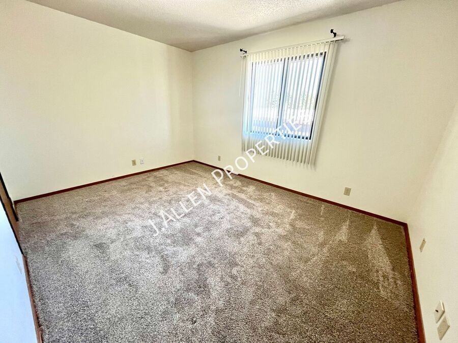 901 Syracuse Ave Bldg A #7 - Photo 6 of 8