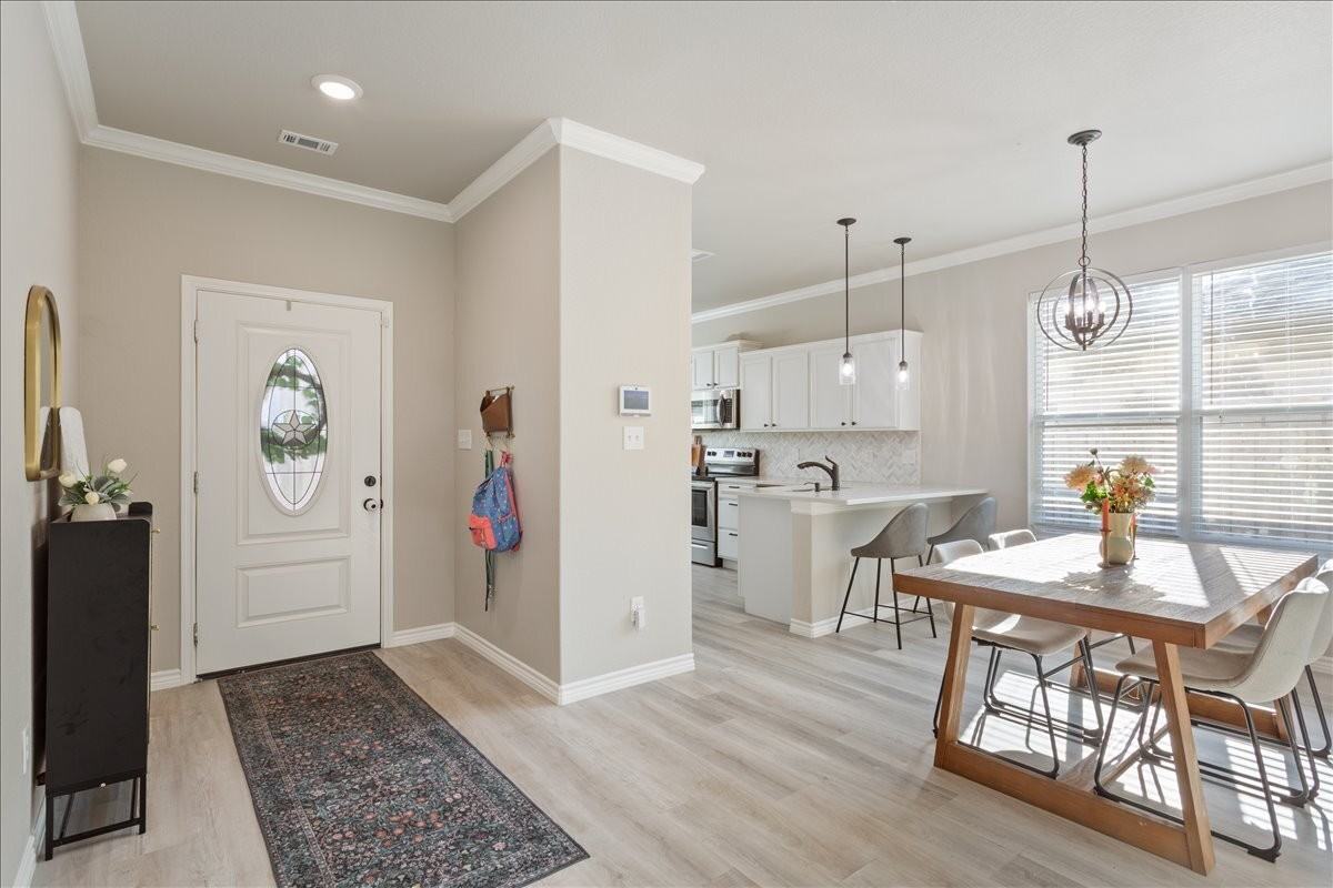 2120 Blackhawk Loop - Photo 5 of 25