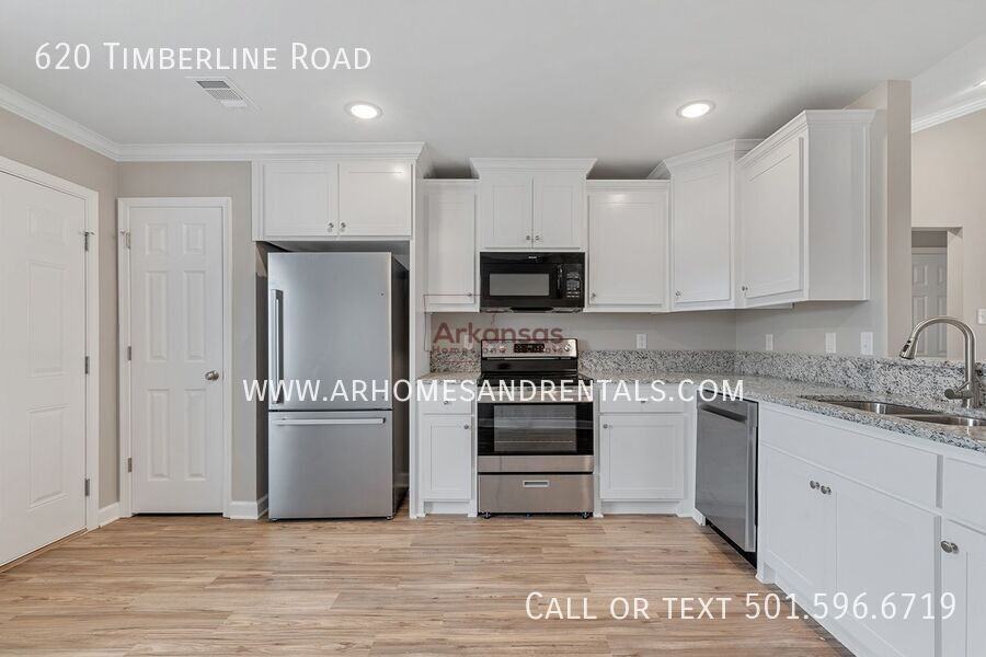 620 Timberline Rd - Photo 4 of 10