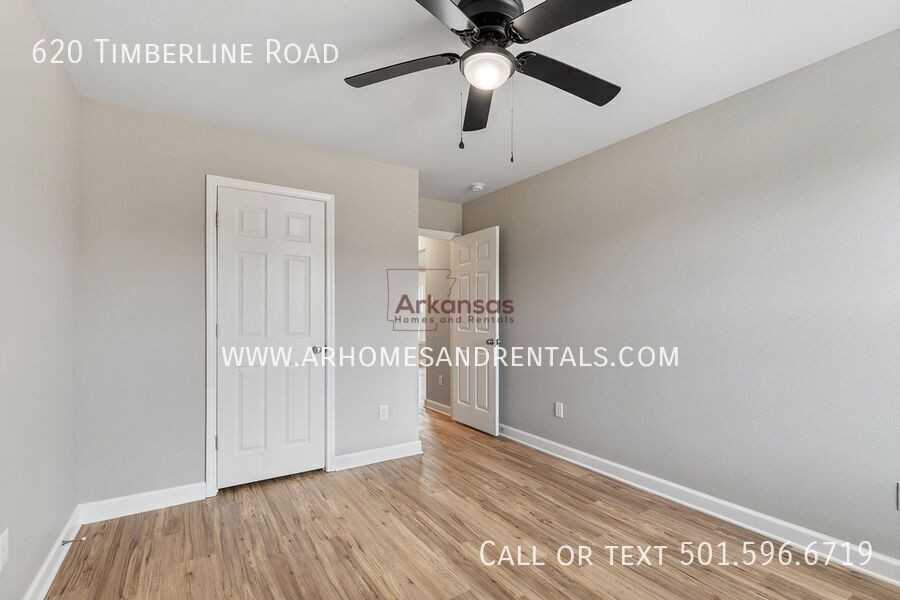 620 Timberline Rd - Photo 5 of 10