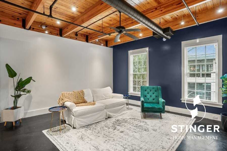 3 Market #2 - Photo 4 of 24