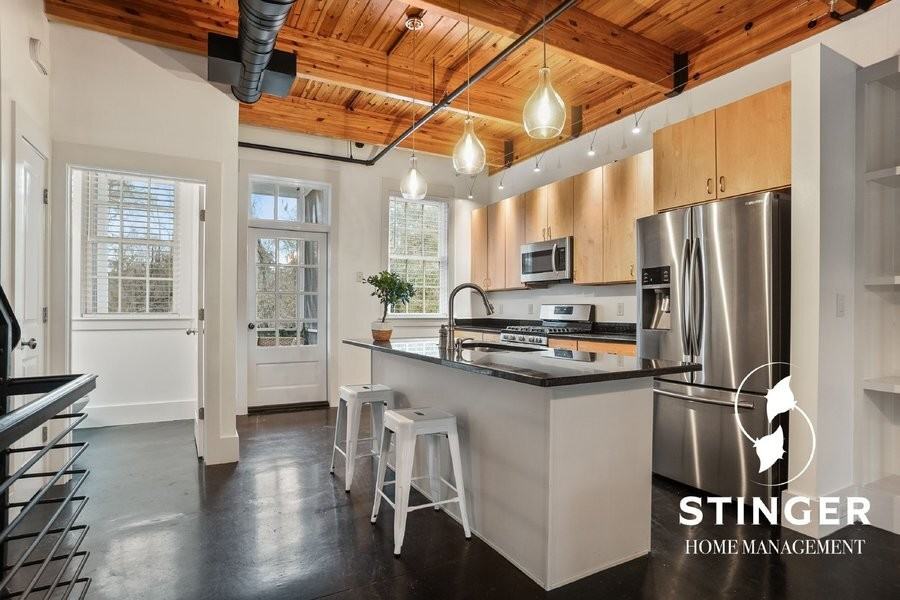 3 Market #2 - Photo 7 of 24