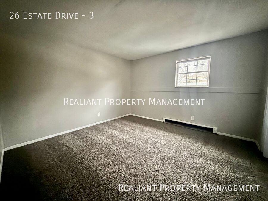 26 Estate Drive #3 - Photo 7 of 8