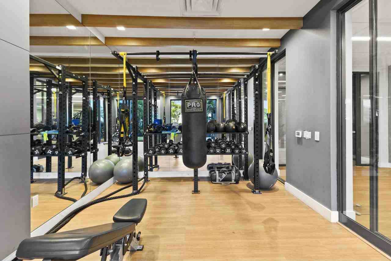 Oasis Pointe - Photo 7 of 30