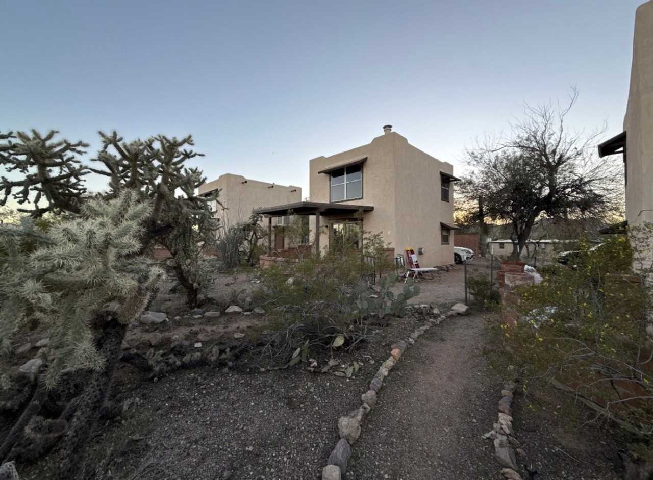 3130 W. Rock Hill Road - Photo 2 of 40