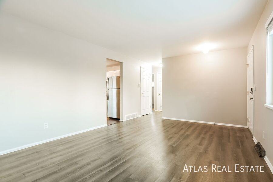 1513 31st Ave - Photo 3 of 19