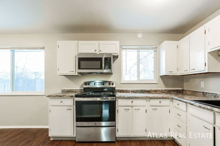 1513 31st Ave - Photo 6 of 19