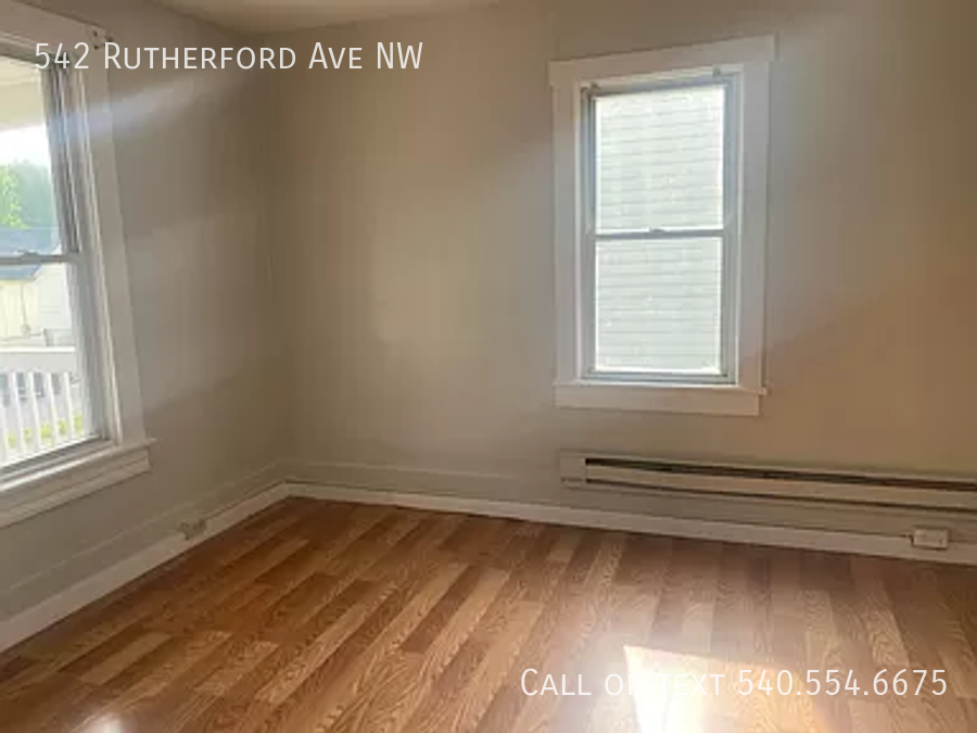 542 Rutherford Avenue Northwest - Photo 3 of 8