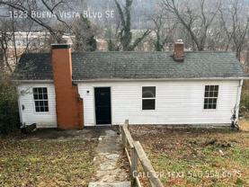 1523 Buena Vista Boulevard Southeast - Photo 1 of 1