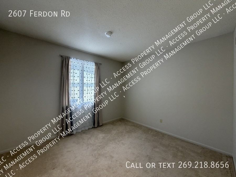 2607 Ferdon Road - Photo 7 of 33