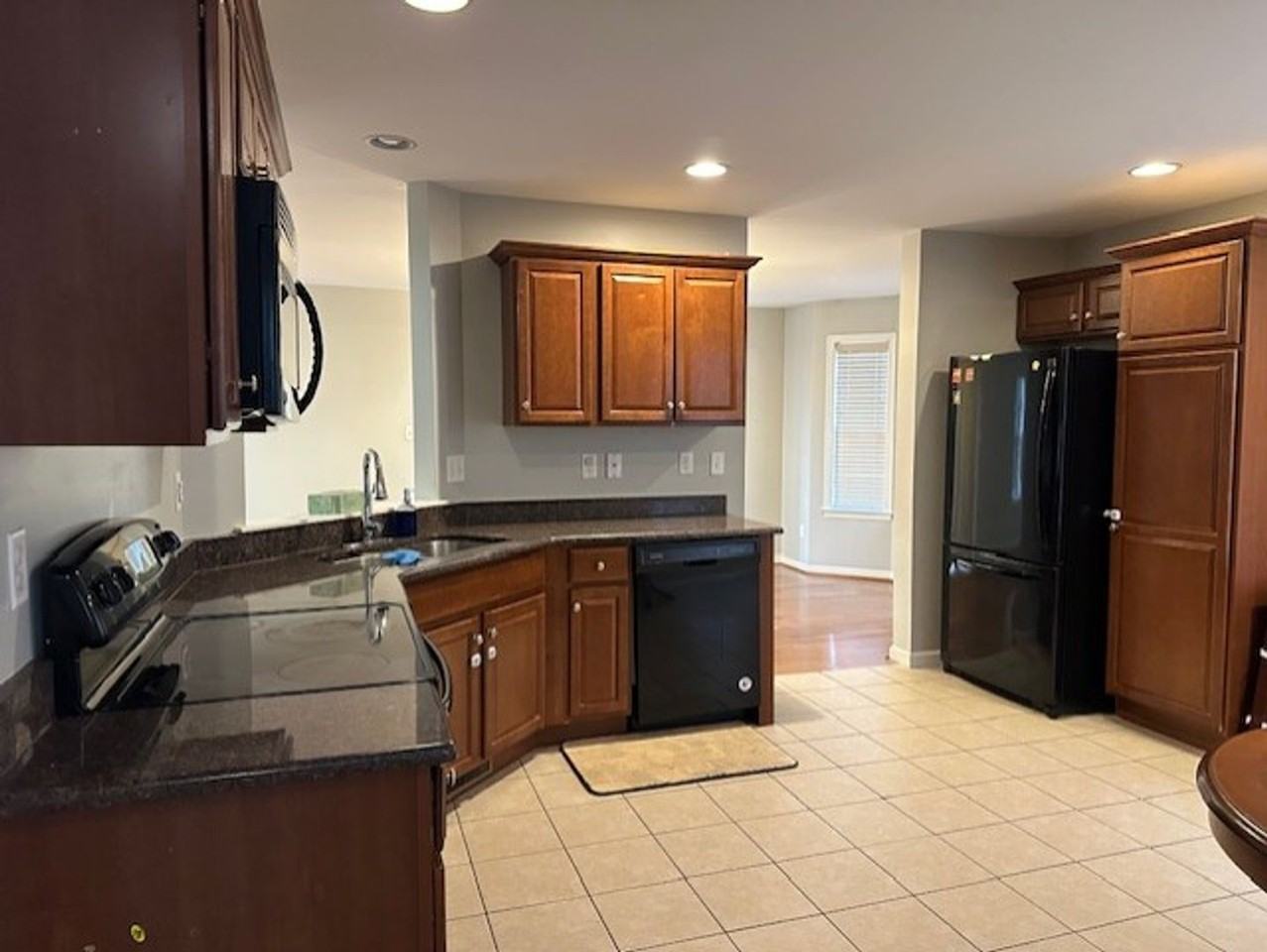 1841 Vista Drive - Photo 7 of 22