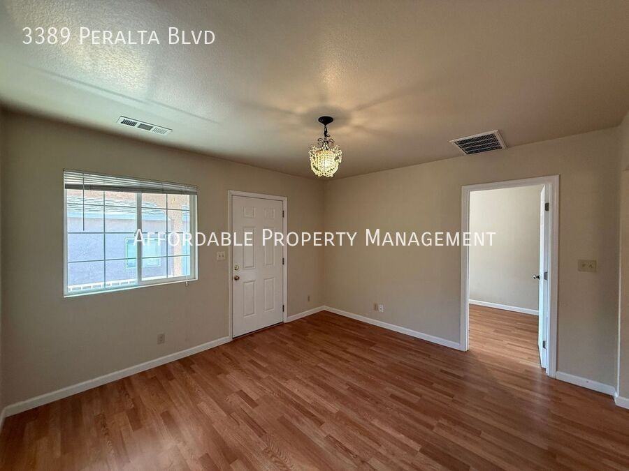 3389 Peralta Boulevard - Photo 5 of 18